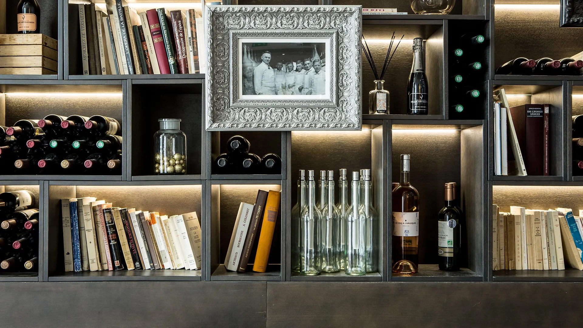 Indigo - Opera By Ihg Hotel 4*
