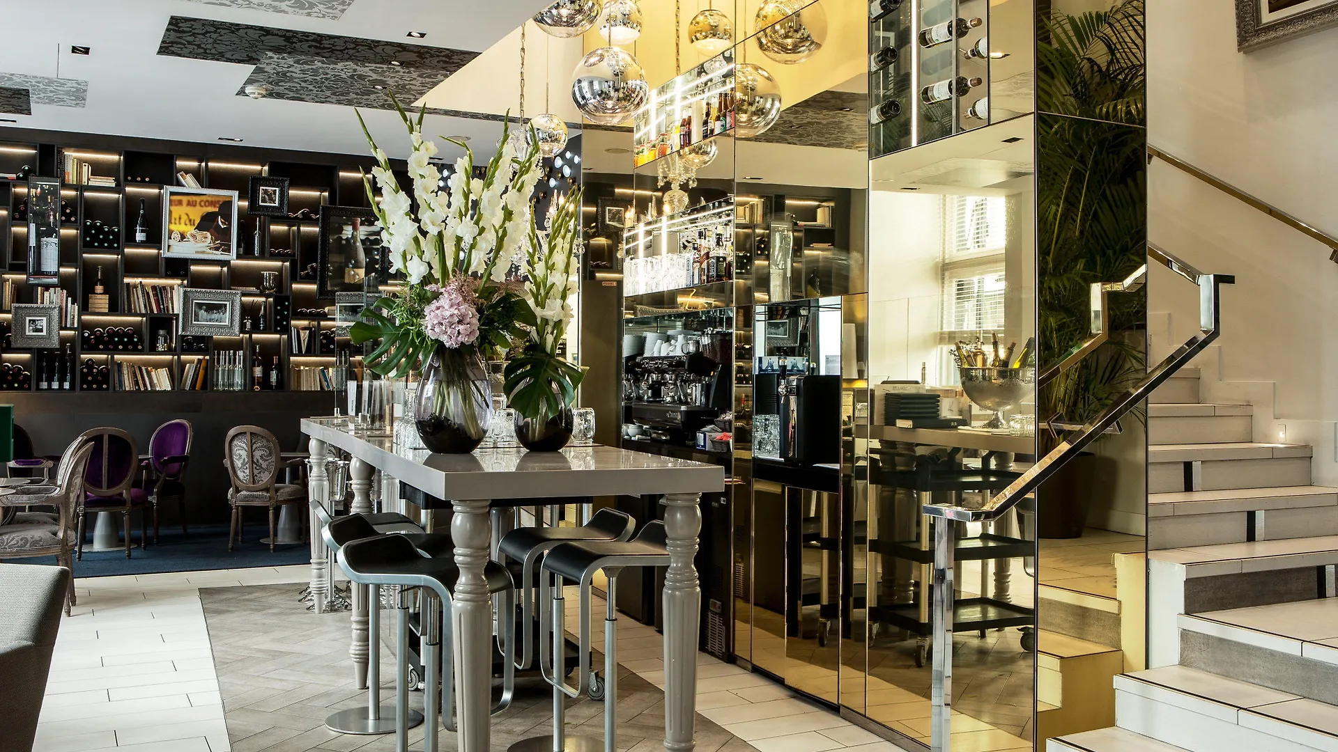 Indigo - Opera By Ihg Otel 4*